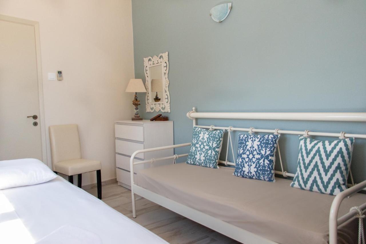 Helen Hotel Poros Town Bagian luar foto