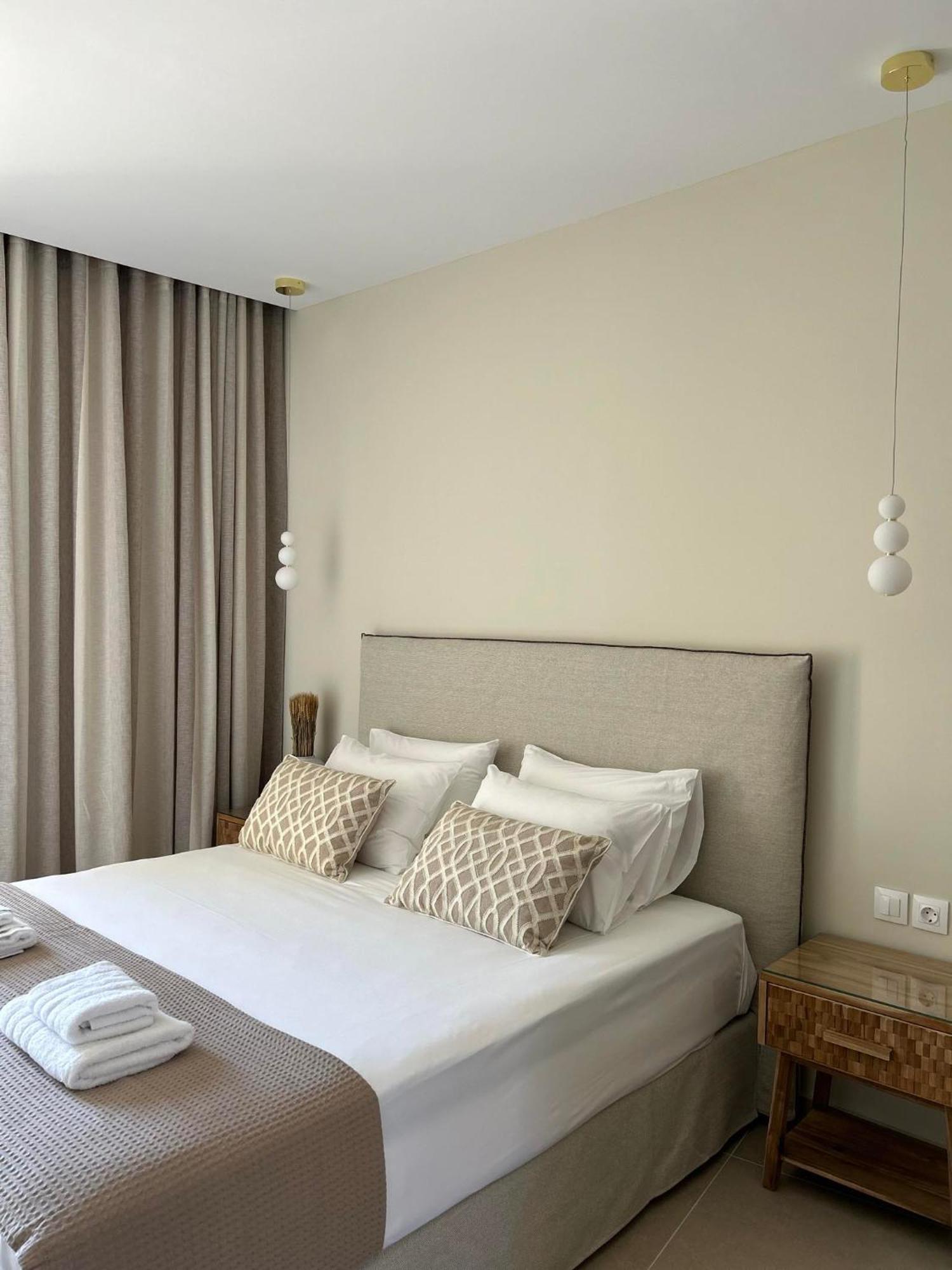 Helen Hotel Poros Town Bagian luar foto