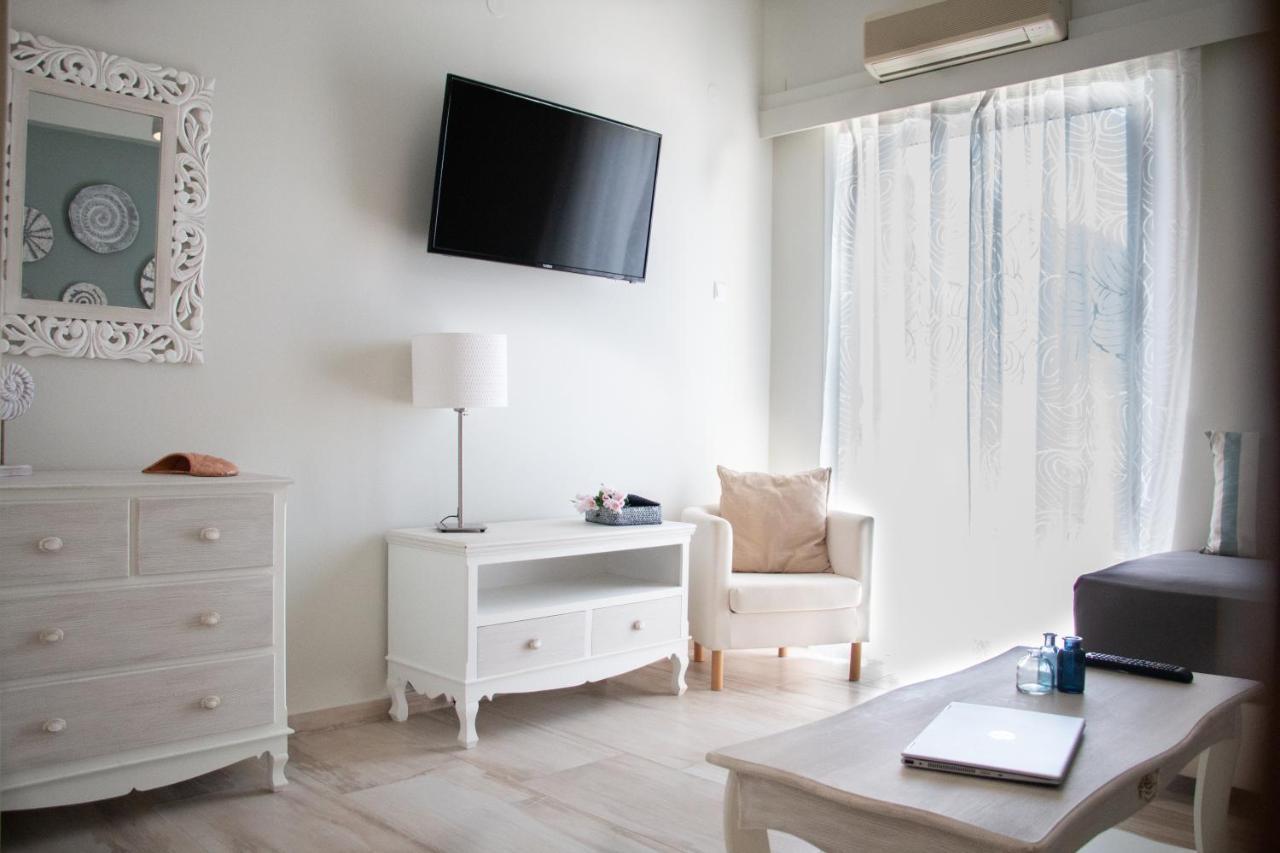 Helen Hotel Poros Town Bagian luar foto